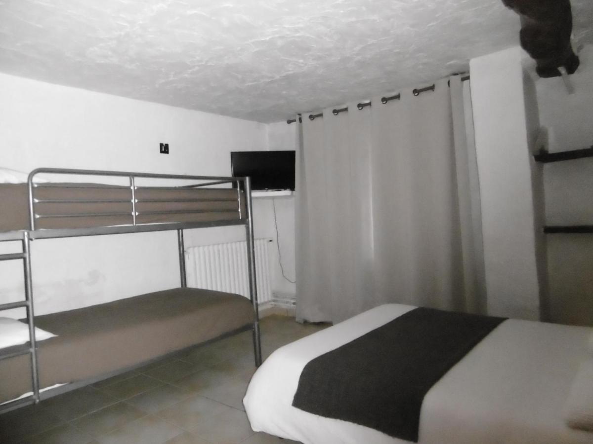 Le Relais Des Vieilles Postes Hotel Les Avenières Екстериор снимка